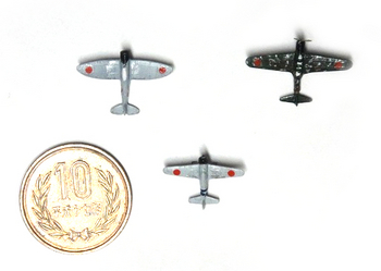 1 Miniature Fighters with  10coin.JPG